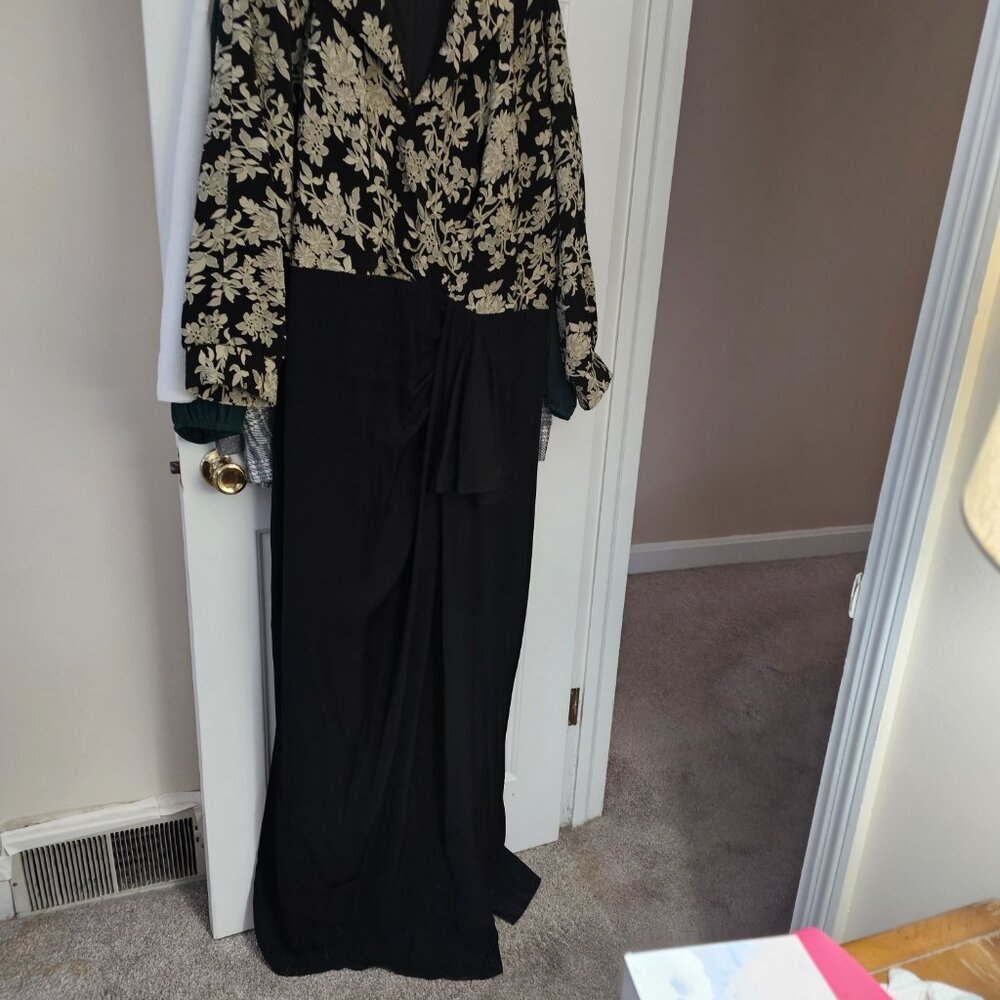 Tadashi brand new gown with tags - Picture 2 of 4